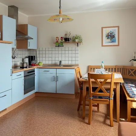 Bauernhof&Ferienwohnung An der Lay Kerpen  Zimmer foto