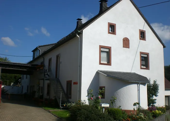 Bauernhof&Ferienwohnung An der Lay